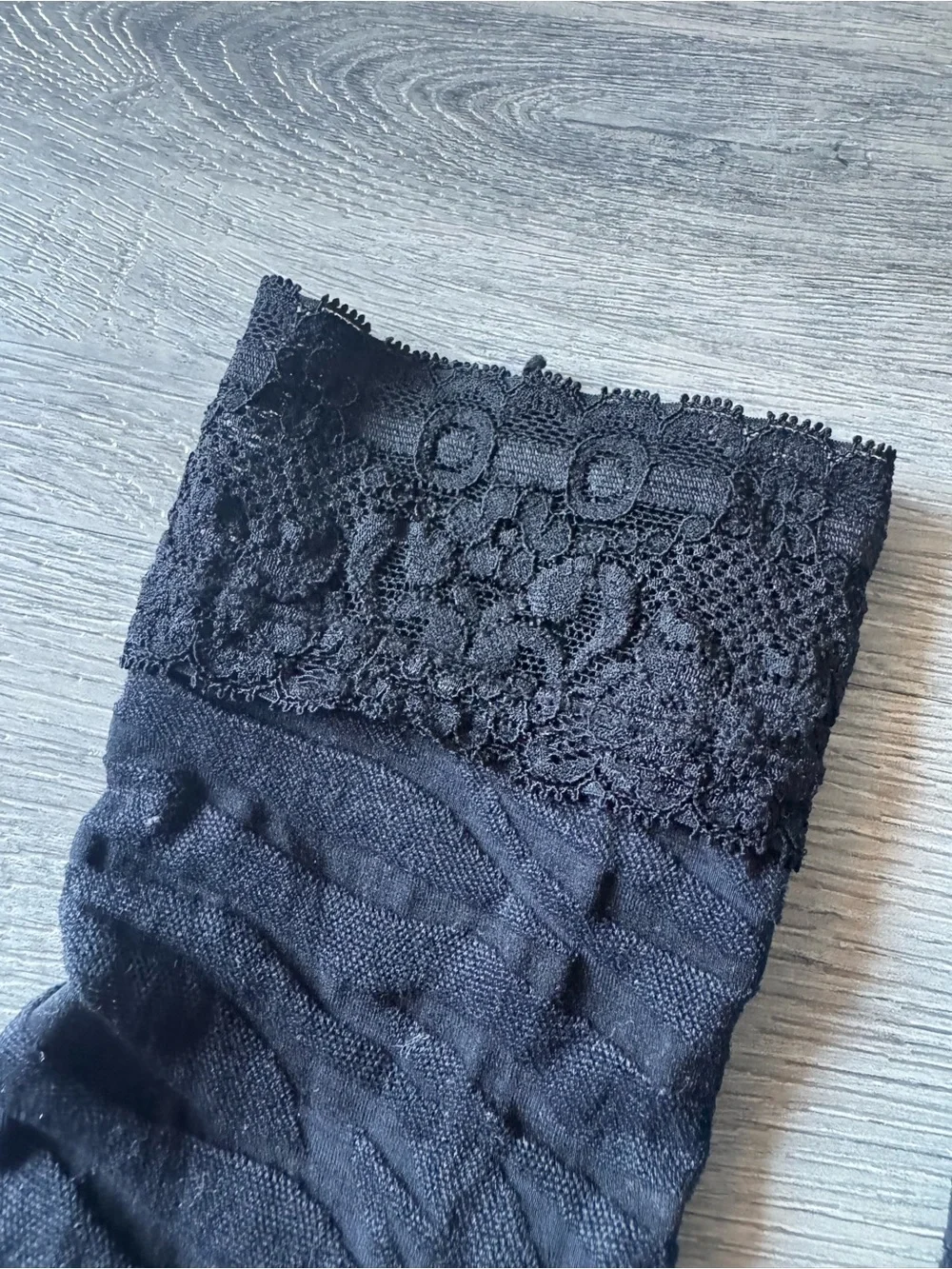 Sheer Zebra Pattern Lace Socks